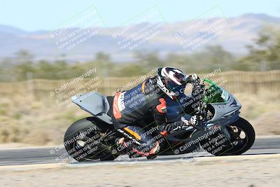 media/Dec-04-2025-Racers Edge (Thu) [[5ebc9f124d]]/3-B Group/5-Session 2 Turn 2 inside Speed Pans/